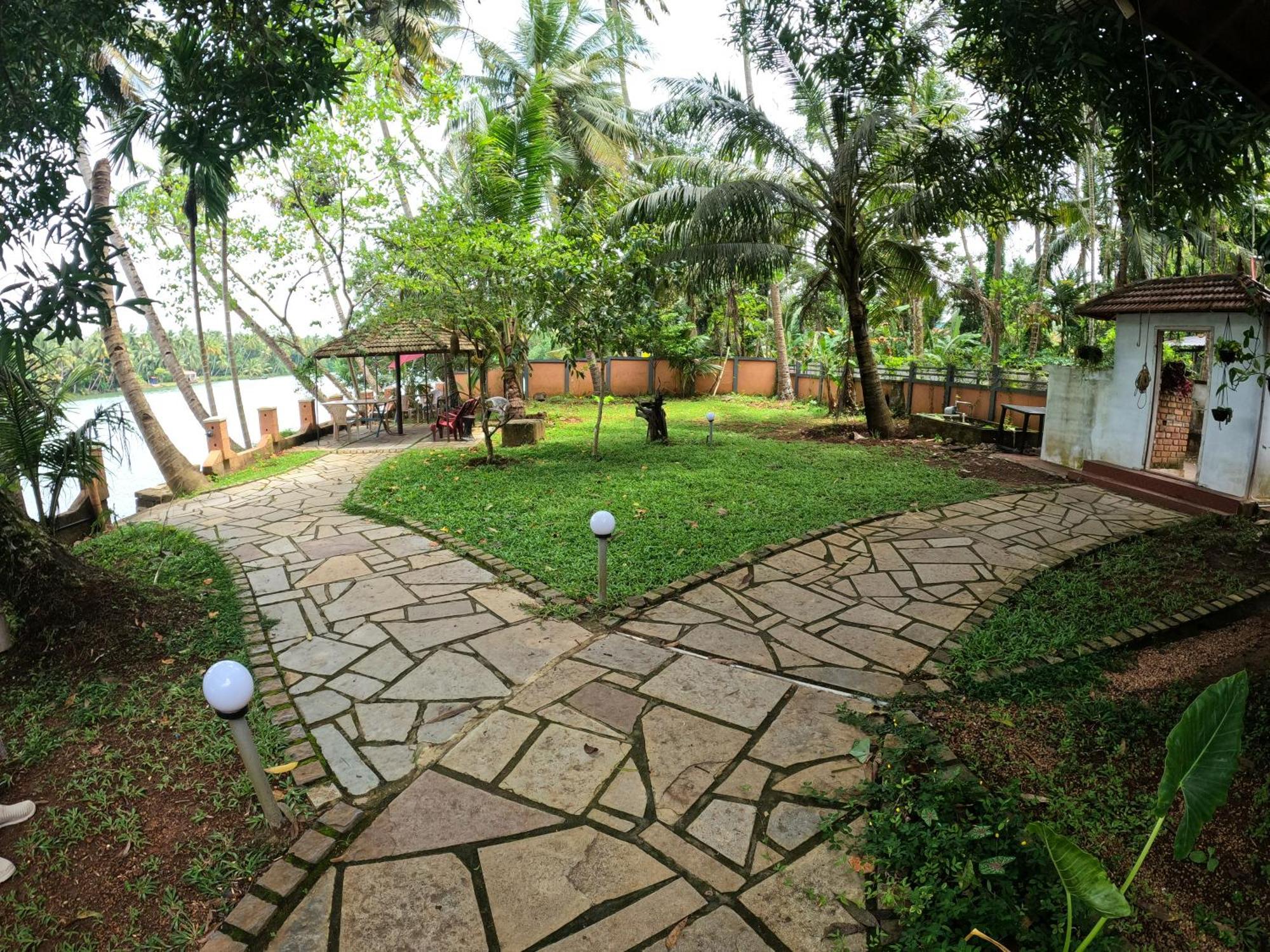 Greenchromide Homestays Mundrothuruth エクステリア 写真
